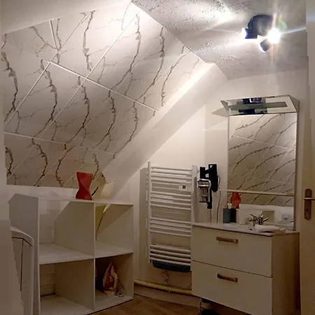 L'écrin Apartamento Villedieu-les-Poëles
